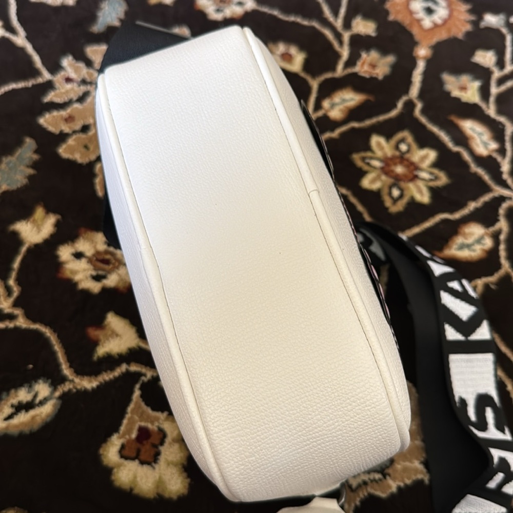 Karl Lagerfeld Maybelle Double Zip White Iridescent Crossbody Camera
Bag - Picture 9 of 17